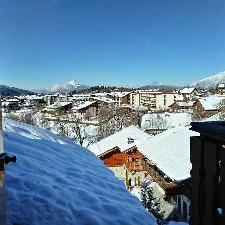 Le Si-pres Pied Des Pistes Apartment